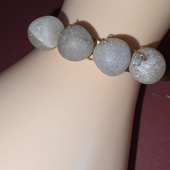 Druzy quartz purple/gray custom cuff - Picture 2 of 12